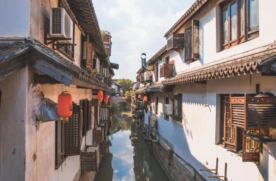《奔跑吧》好友团做客“加康年味馆”,“解锁”南北朝奇妙之旅